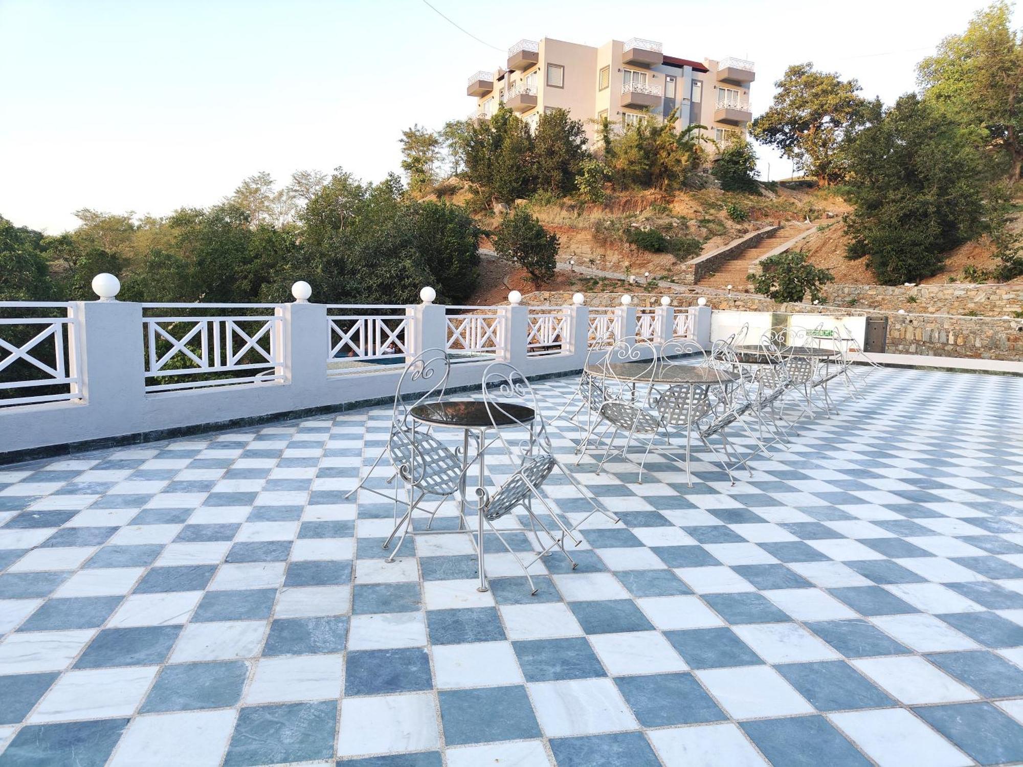 The Sky Imperial Pavoreal Jungle Resort Kumbhalgarh Buitenkant foto