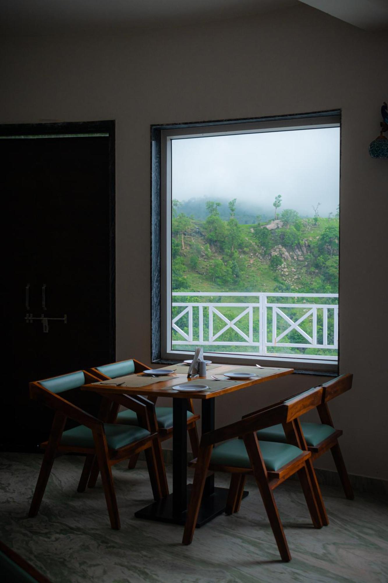 The Sky Imperial Pavoreal Jungle Resort Kumbhalgarh Buitenkant foto