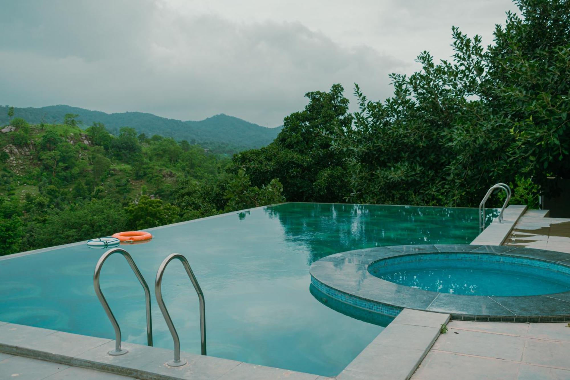 The Sky Imperial Pavoreal Jungle Resort Kumbhalgarh Buitenkant foto